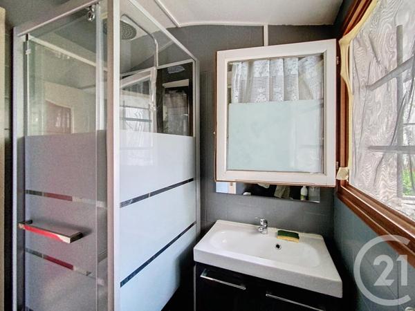 Appartement F3 à vendre  3 pièces - 40,27 m2 MONTFERMEIL - 93