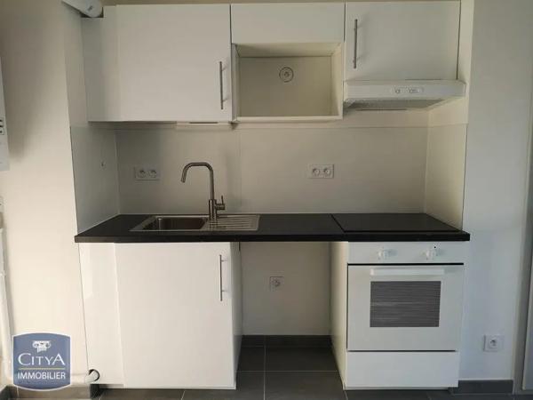 Appartement à louer 3 pièces 55.22m² Tours (37100)