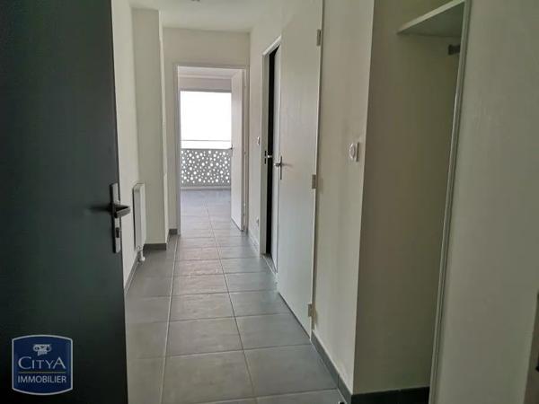 Appartement à louer 3 pièces 55.22m² Tours (37100)