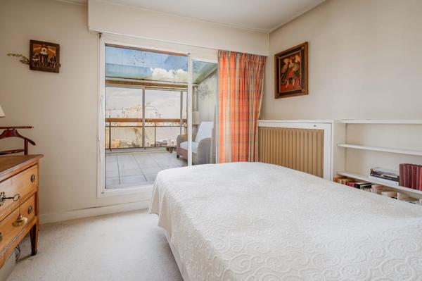 Appartement Paris 16e - PARENT DE ROSAN