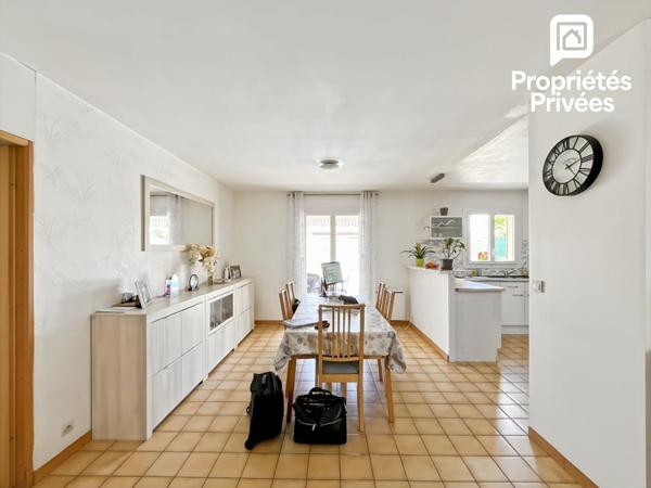 Maison familiale 4 chambres avec piscine - Terrain de 676 m²