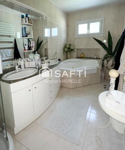 Maison plain-pied 150 m2, au calme, proche Bordeaux