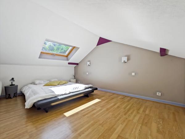 Dpt Haute Savoie (74), à vendre PUBLIER maison familiale au calme de 160 m2 entièrement clôturée