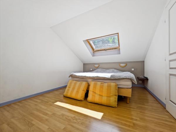 Dpt Haute Savoie (74), à vendre PUBLIER maison familiale au calme de 160 m2 entièrement clôturée