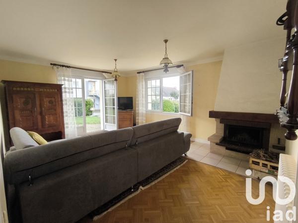 Maison 6 pièces de 124 m² à Plomodiern (29550)