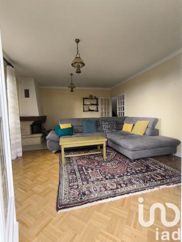 Maison 6 pièces de 124 m² à Plomodiern (29550)