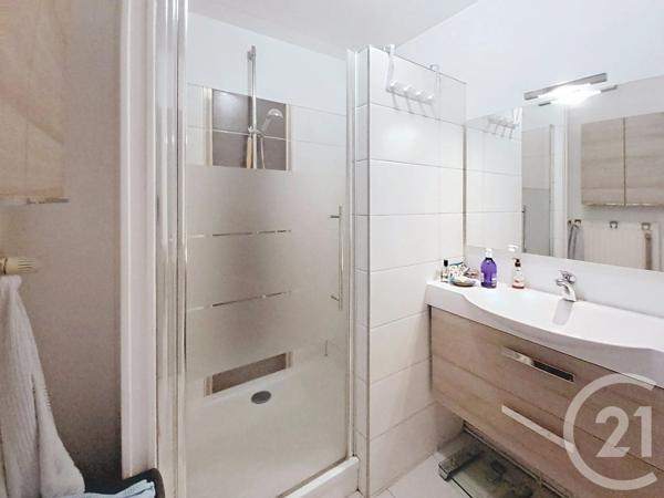 Appartement F3 à vendre  3 pièces - 75 m 2   JARVILLE LA MALGRANGE  - 54
