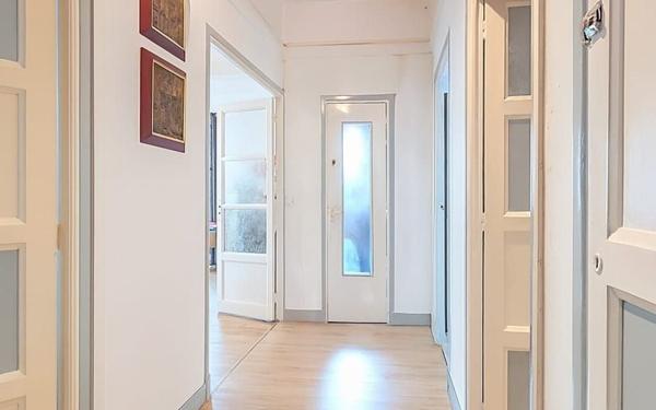 Appartement à vendre    3 pièces • 81,35 m2 Saint-Laurent-du-Var