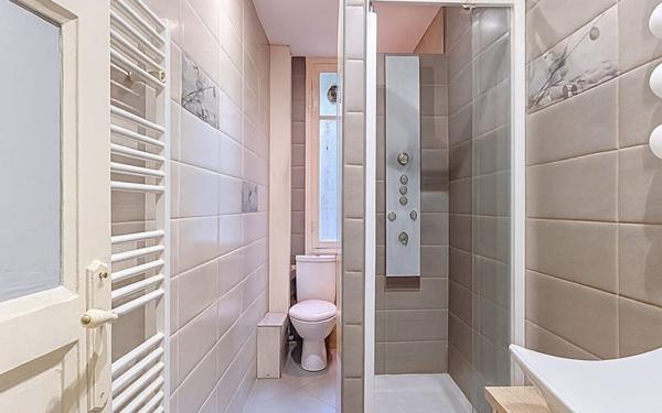 Appartement à vendre    3 pièces • 81,35 m2 Saint-Laurent-du-Var