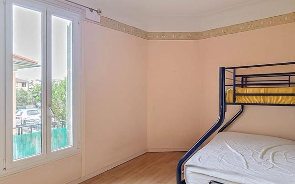 Appartement à vendre    3 pièces • 81,35 m2 Saint-Laurent-du-Var