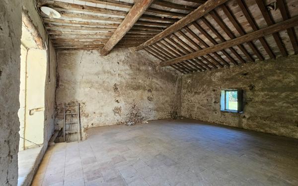 Maison à vendre    8 pièces • 272 m2 Salon-de-Provence