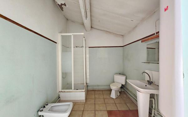 Maison à vendre    8 pièces • 272 m2 Salon-de-Provence