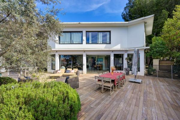 Vente Maison de luxe Marseille 12 10 Pièces 310 m²