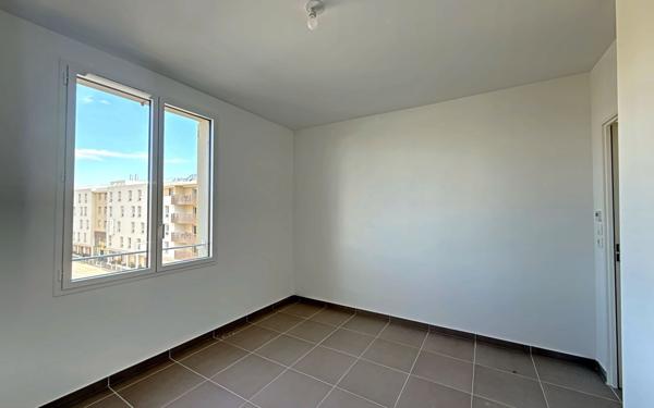 Appartement à louer    2 pièces •  Marseille 9