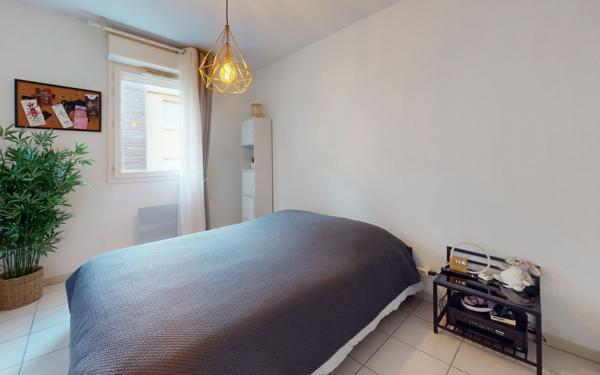 Appartement à vendre    2 pièces • 42,22 m2 Onet-le-Château