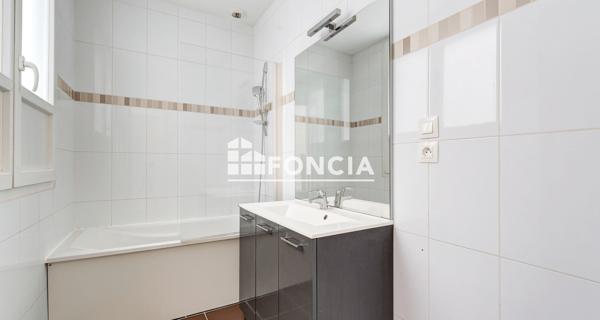 À vendre Appartement 3 pièces 57.28 m² - Reims 51100