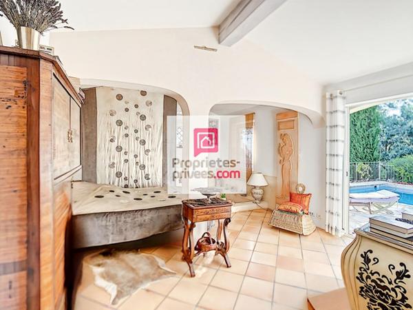 Maison  5 pièce(s) 140 m2