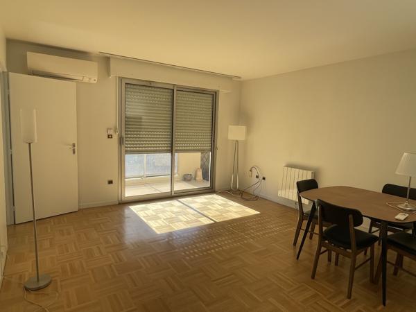 Lyon 6 - T2 meublé avec balcon et climatisation