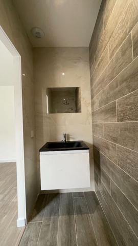 Vente
                Maison114 m² - 5 Pièces -
                    DIEUPENTALE (82170)