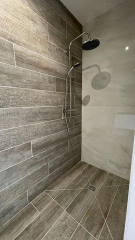 Vente
                Maison114 m² - 5 Pièces -
                    DIEUPENTALE (82170)