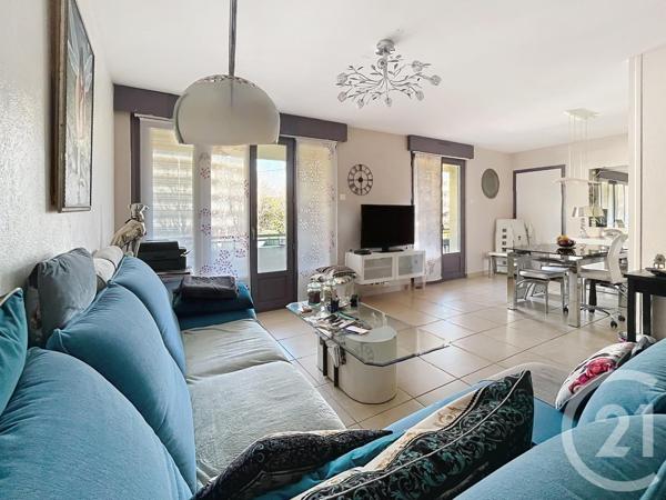 Appartement F4 à vendre  4 pièces - 64,32 m2 RIOM - 63