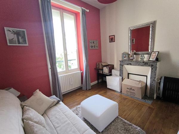 Maison centre ville avec garage et jardin