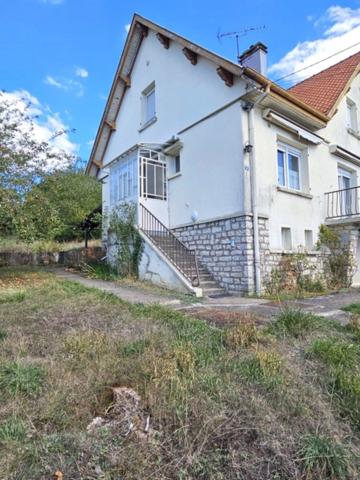 Maison 5 pièces, 3 chambres avec garage – Châtel-sur-Moselle (88)– Proche gare, écoles et voie rapide