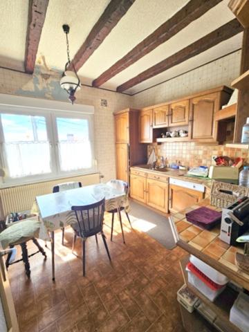 Maison 5 pièces, 3 chambres avec garage – Châtel-sur-Moselle (88)– Proche gare, écoles et voie rapide