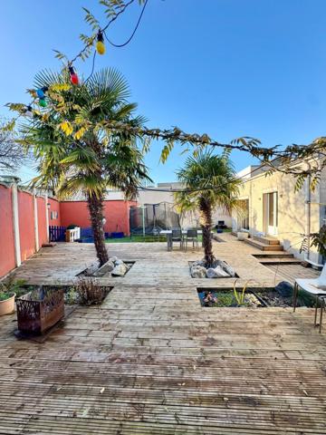 Maison de ville individuelle et de caractère