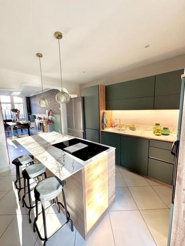 Maison de ville individuelle et de caractère