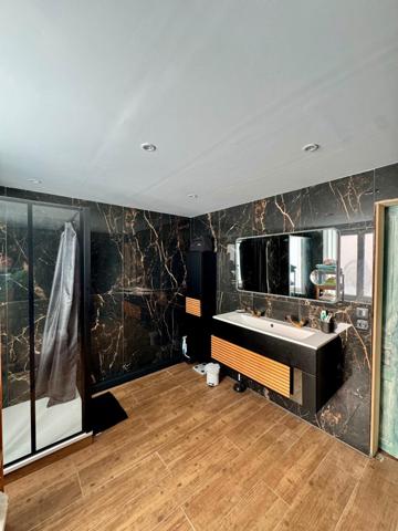 Maison de ville individuelle et de caractère