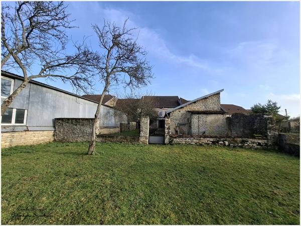 NEUFCHATEAU Maison à vendre 190m² habitable. Entièrement rénovée