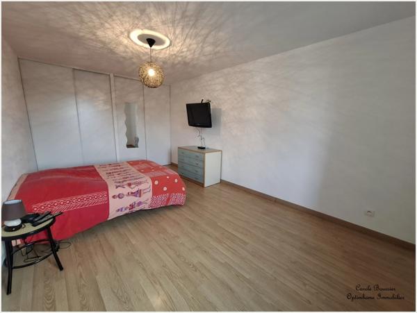 NEUFCHATEAU Maison à vendre 190m² habitable. Entièrement rénovée