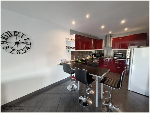 NEUFCHATEAU Maison à vendre 190m² habitable. Entièrement rénovée