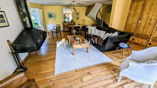 Maison 7 pièce(s) 3 chambre(s) 196 m²