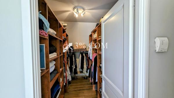 Maison 7 pièce(s) 3 chambre(s) 196 m²