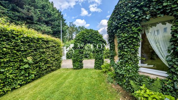 Maison 7 pièce(s) 3 chambre(s) 196 m²