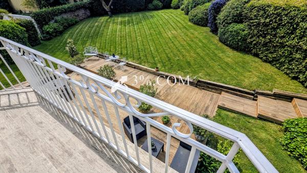 Maison 7 pièce(s) 3 chambre(s) 196 m²