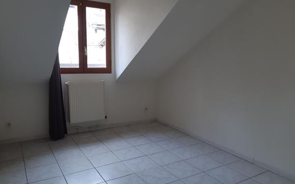 Appartement à louer    3 pièces • 64,86 m2 La Côte-Saint-André