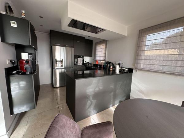 Appartement à vendre à Bandol dans le Var (83150), ref : 14517/498   
L'ESCOURCHE - BOIS MAURIN