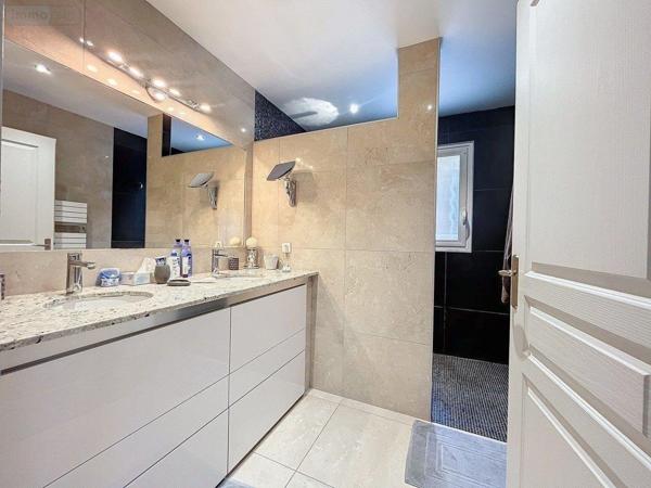 Appartement à vendre à Bandol dans le Var (83150), ref : 14517/498   
L'ESCOURCHE - BOIS MAURIN