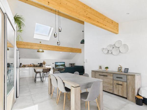Appartement de charme avec terrasse privative