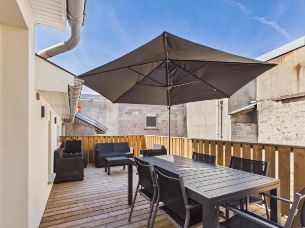 Appartement de charme avec terrasse privative