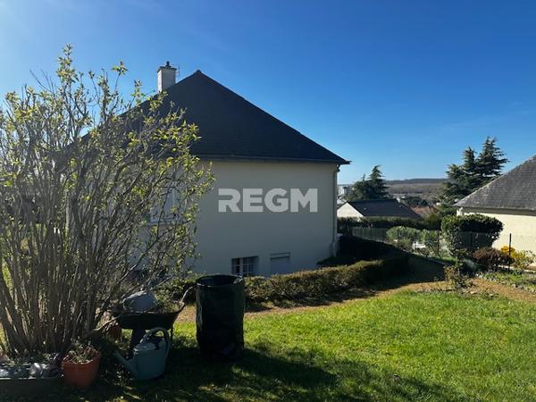 Saumur (49400) Maison traditionnelle dans quartier tranquille