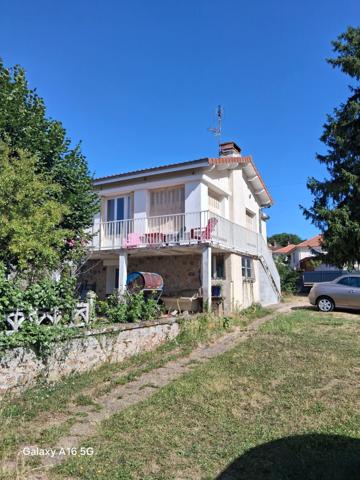 Maison familiale avec fort potentiel à Saint Junien