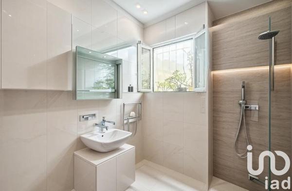 Maison 5 pièces de 95 m² à La Trinité (06340)