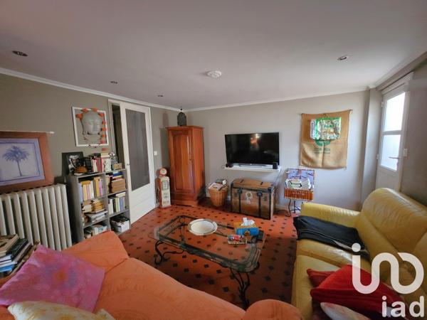 Maison 5 pièces de 135 m² à Saint-Laurent-de-Brèvedent (76700)