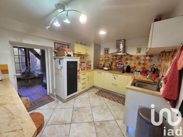 Maison 5 pièces de 135 m² à Saint-Laurent-de-Brèvedent (76700)