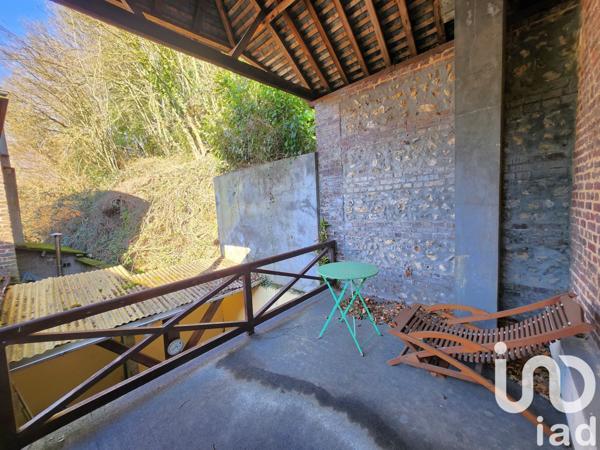 Maison 5 pièces de 135 m² à Saint-Laurent-de-Brèvedent (76700)