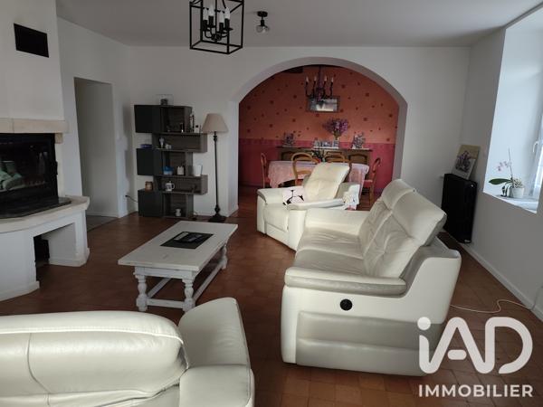 Maison à vendre 5 pièces 132 m² Suré